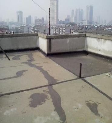来宾漏水维修 楼顶漏水是什么原因，楼顶漏水维修方法是什么?